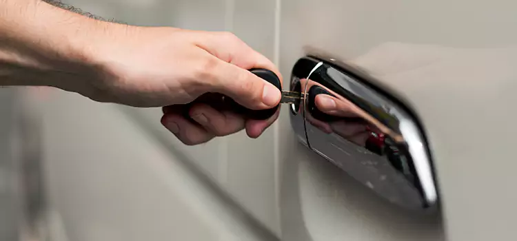 Why Choose Our Auto Locksmith Team in Vicksburg, MS?